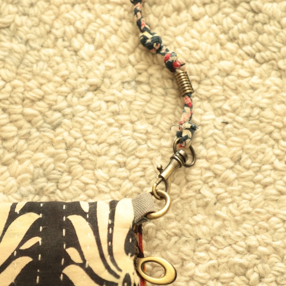 Embroidered Cotton Purse - Picture 6 of 6